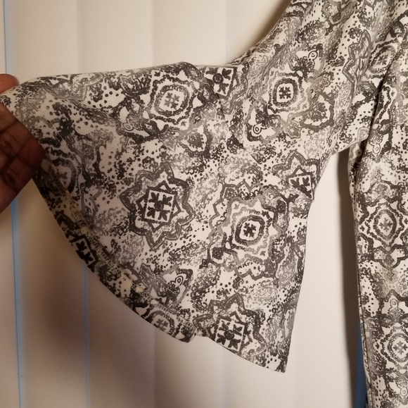 Lantern/Bell Sleeve Dress 3x nwt - Picture 6 of 6